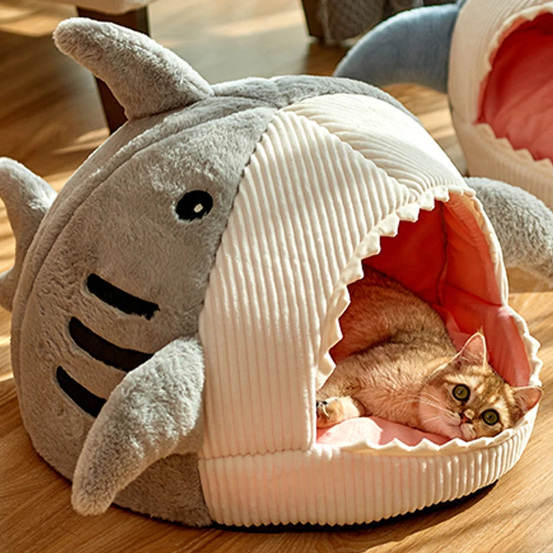 Enclosed Thermal Cat Cave Bed