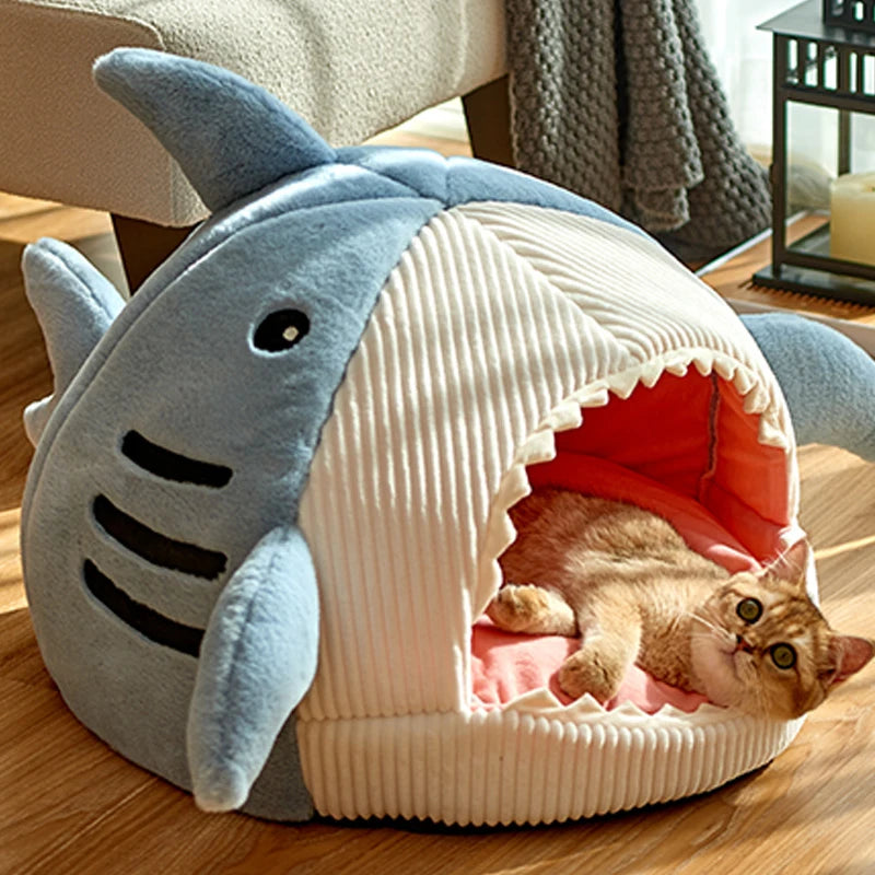 Enclosed Thermal Cat Cave Bed