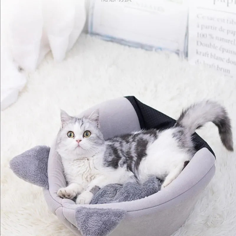 Cat Head-Shaped Warm Sleeping Cave