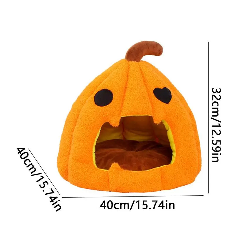 Pumpkin-Shaped Cosy Cat Bed