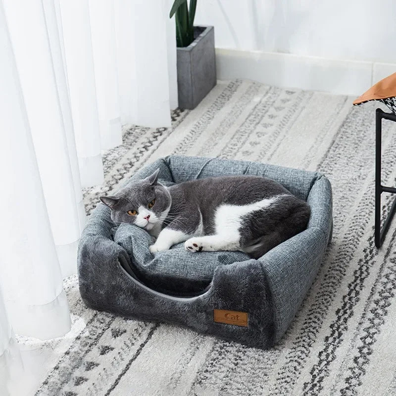 Warm Triangle Enclosed Cat Bed