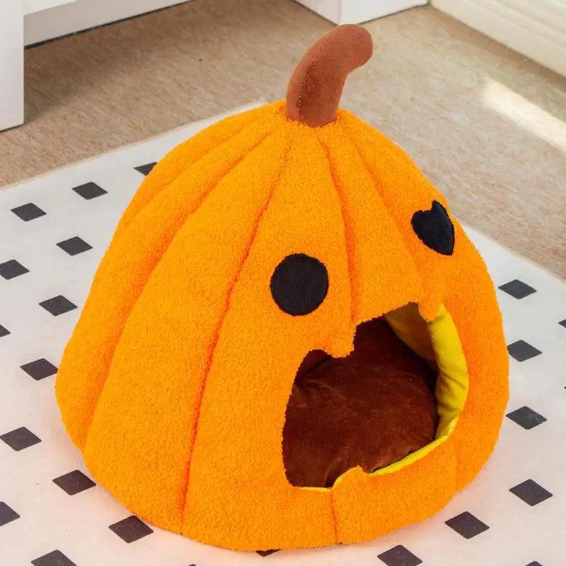 Pumpkin-Shaped Cosy Cat Bed