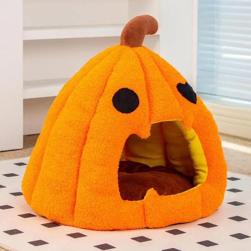 Pumpkin-Shaped Cosy Cat Bed